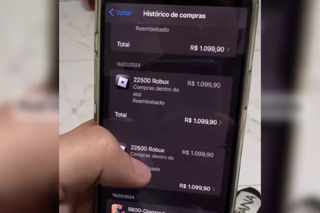 Criança Gasta R$ 43 Mil em Free Fire e Roblox em Apenas 3 Dias Criança Gasta R$ 43 Mil em Free Fire e Roblox em Apenas 3 Dias: Entenda os Riscos e Como Evitar Situações Assim